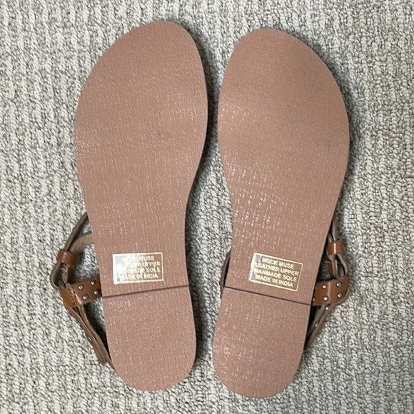 AMUSE SOCIETY  X MATISSE ROCK MUSE TAN LEATHER STUDDED FLAT SANDALS **NWOT** - Picture 12 of 14